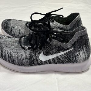 EUC Womens Nike Free Run Flyknit Running Shoes Size 10.5